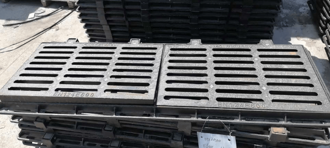 镜铁区球墨铸铁连体双篦展示